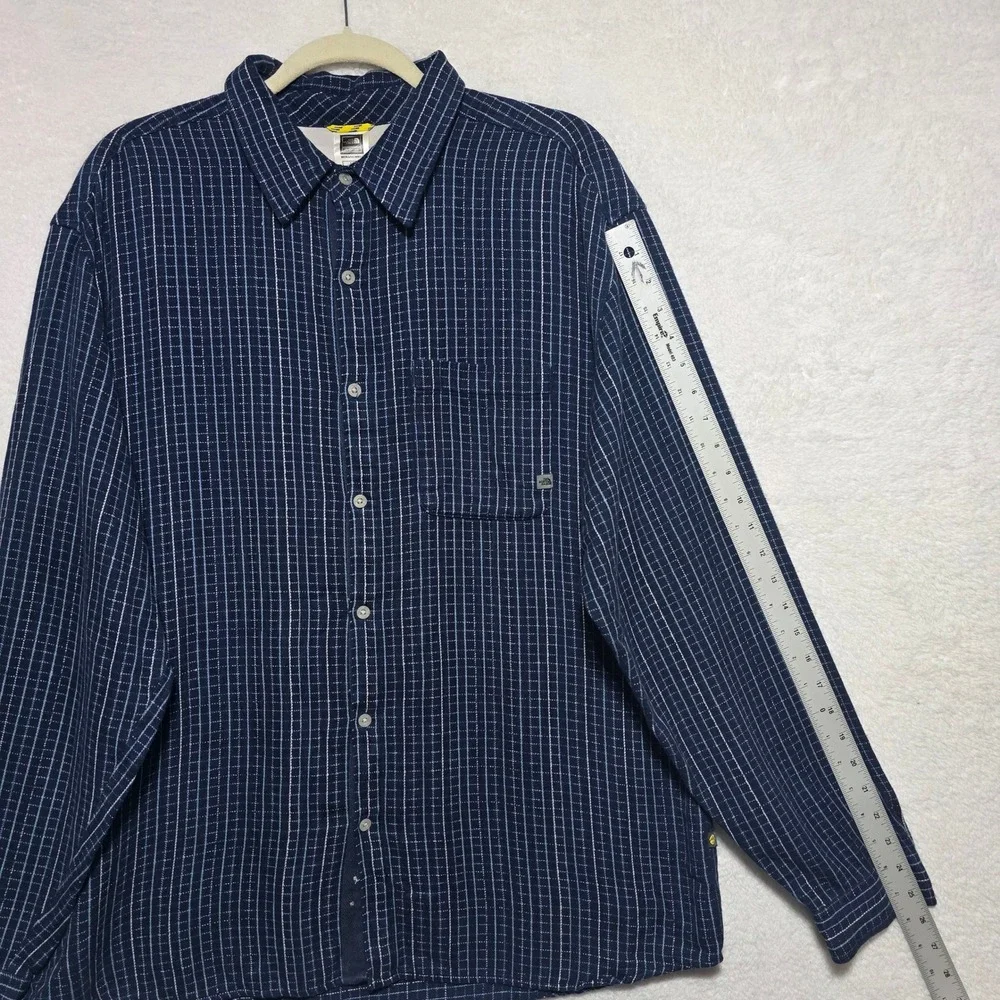 The North Face A5 Series Men's Large Navy Blue White Grid Button Down Shirt AB2S